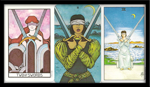 Two of Swords meaning in Tarot